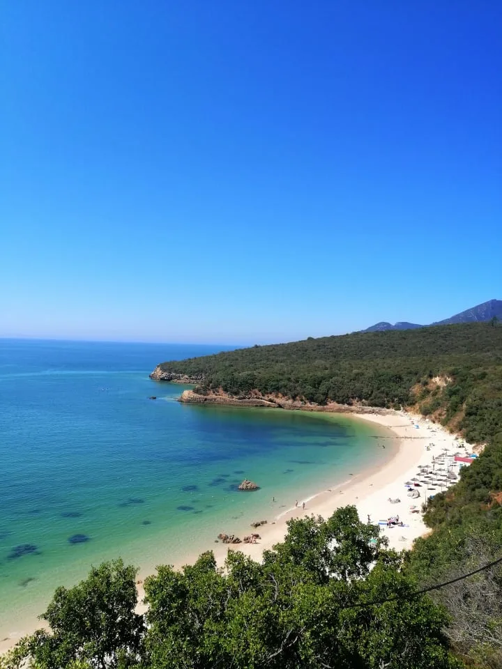 Galapinhos Beach — cliffs and sea