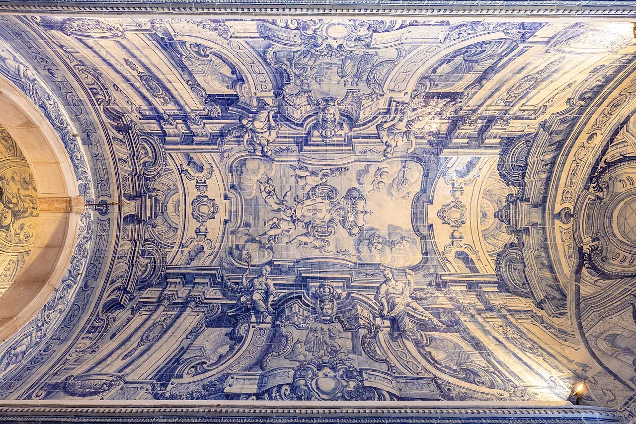 Chapel altar in Fort Sao Filipe